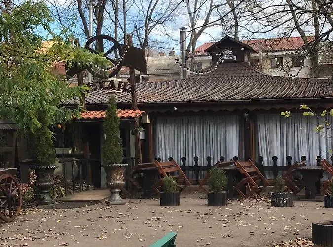 London Apartment, Οδησσός